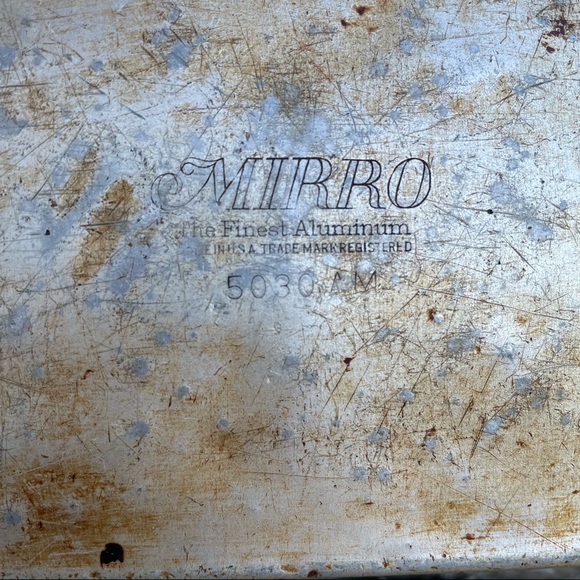 Vintage Mirro Aluminum bread pan farmhouse decor - Picture 5 of 5
